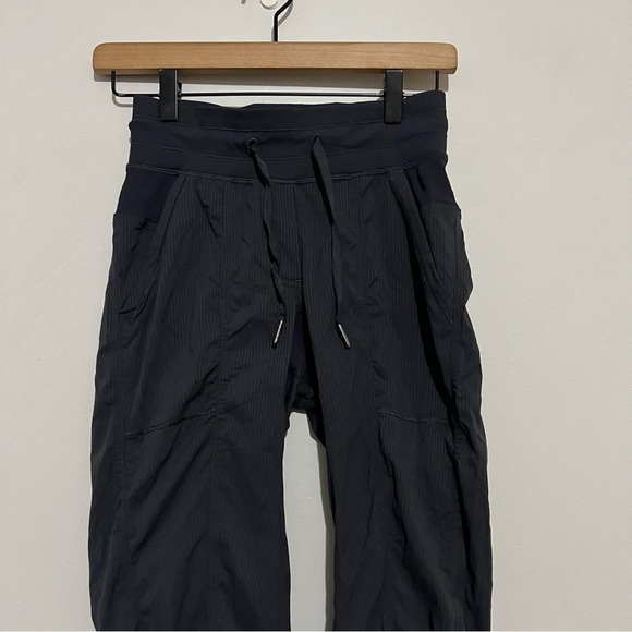 Lululemon Street To Studio Pant II *Unlined 28"
Dark Carbon size 2 - Picture 8 of 8